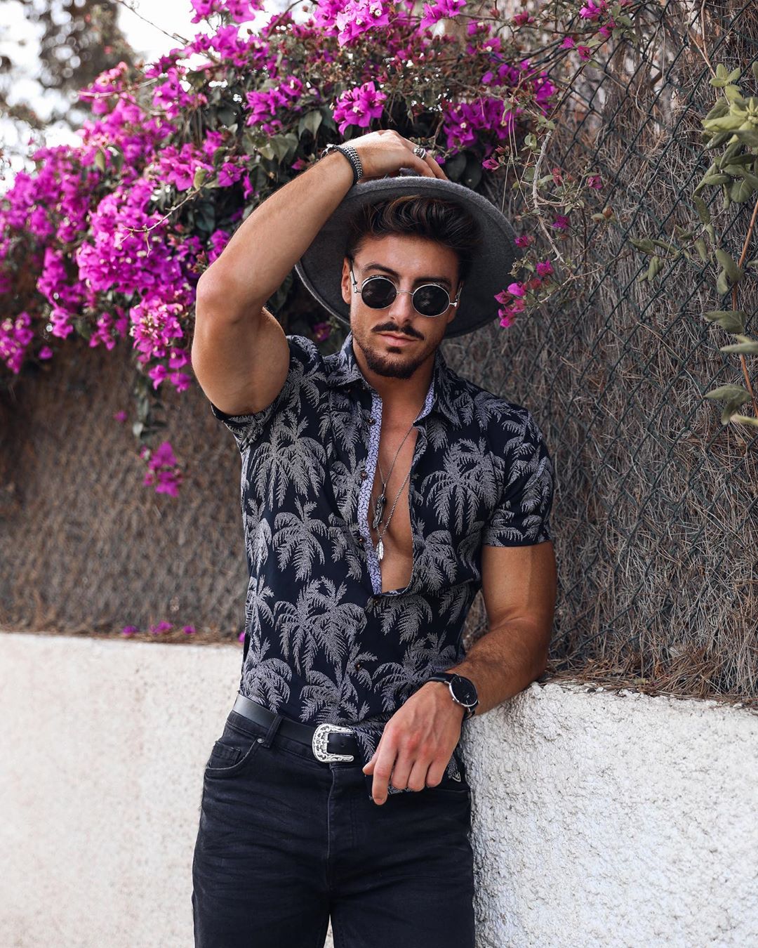 How To Wear a Hawaiian Shirt This Summer The Lost Gentleman