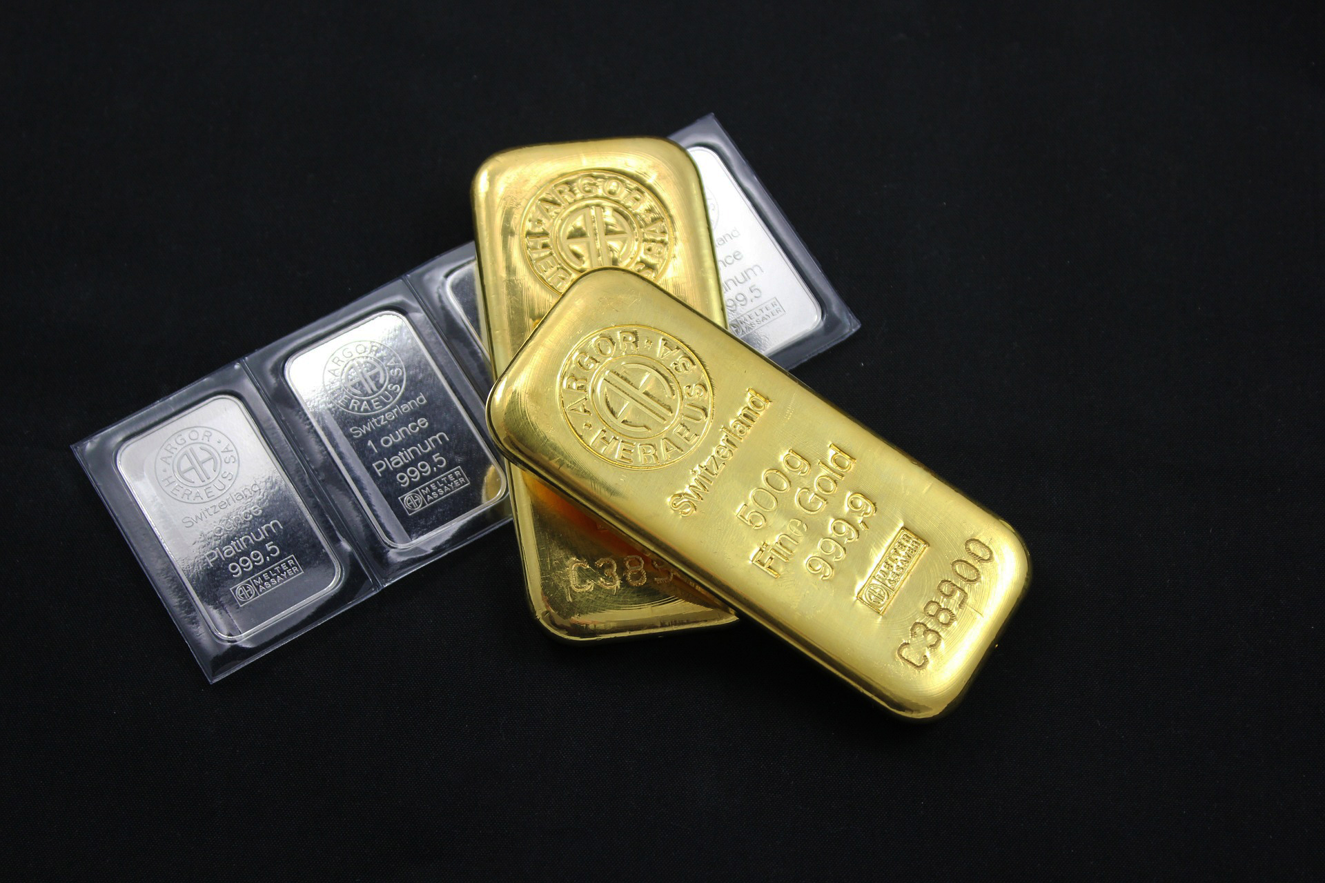 The Allure of Precious Metals: A Comprehensive Guide to Gold and Silver 